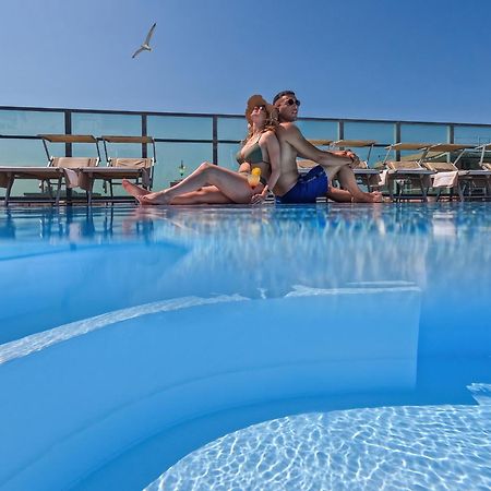 Hotel Universal Cattolica Extérieur photo