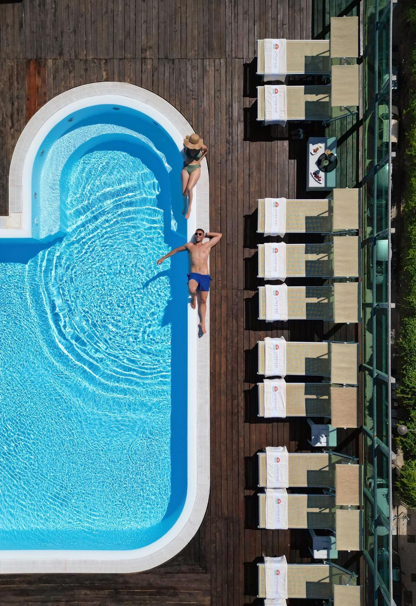 Hotel Universal Cattolica Extérieur photo