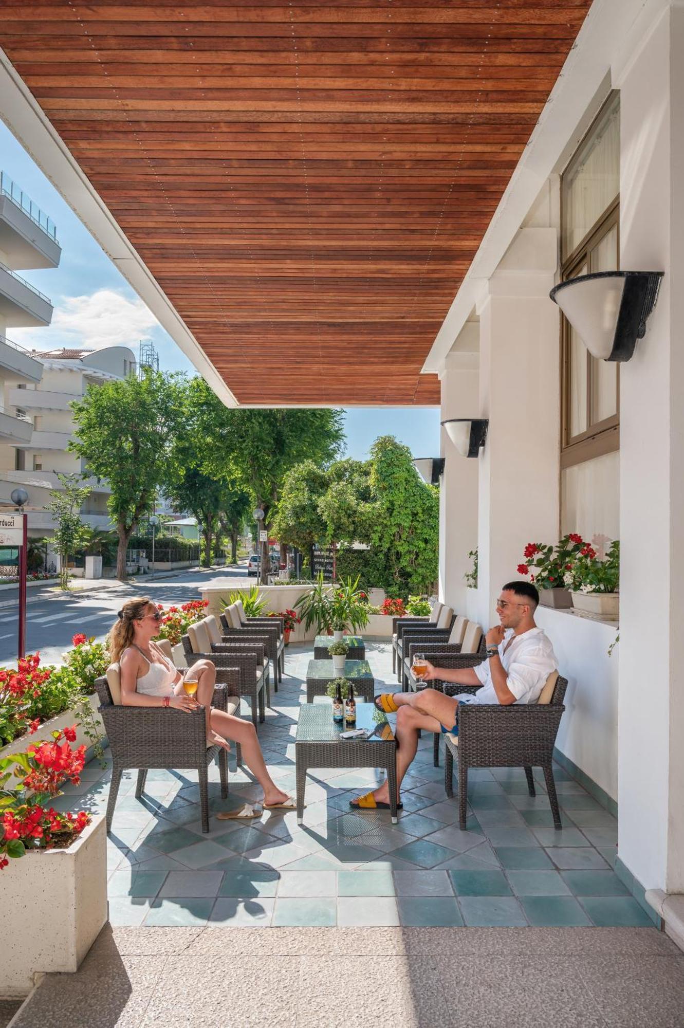 Hotel Universal Cattolica Extérieur photo